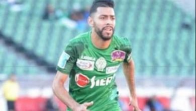 يلا خبر  | مصدر يكشف كواليس تنافس الأهلي والزمالك على ضم محمود بنحليب