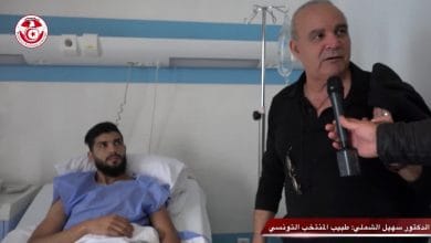 يلا خبر | فرجاني ساسي يُجري عمليةً جراحيةً ناجحةً وزملاؤه يتمنّون له عودةً سريعةً