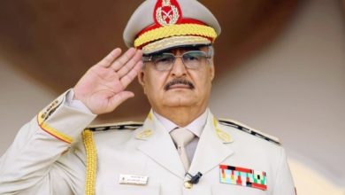 يلا خبر  | خليفة حفتر مطمئنا الليبيين: "النصر قريب.. ونواجه عدوا متوحشا"