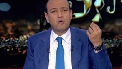 يلا خبر  | شاهد.. عمر أديب يشيد بمساعي زاهي حواس لوقف مزاد بيع توت عنخ آمون