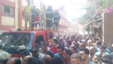 يلا خبر  | بالصور| طالب الهندسة نجل شهيد بئر العبد يرتدي زي والده العسكري في مشهد أبكى الجميع بالجنازة