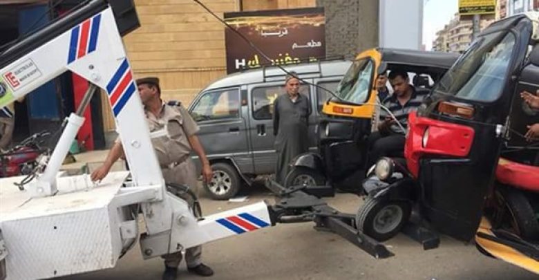 يلا خبر  | حي باب الشعرية يحظر دخول «التوك توك» ومصادرته فوراً وضبط السائق.. وعقوبات صارمة للمخالفين